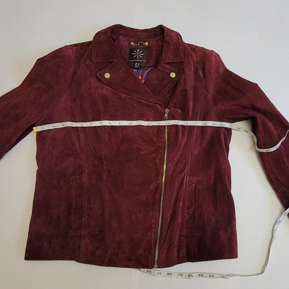 Isaac Mizrahi Burgundy Leather Jacket - Picture 15 of 16